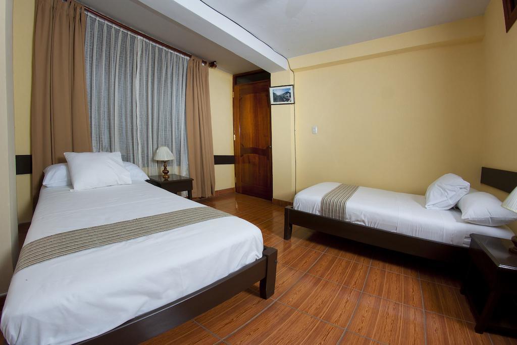 Yucay Plaza Inn Bagian luar foto
